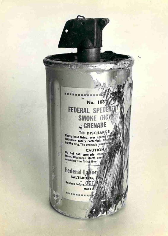 bomba de gás lacrimogênio
