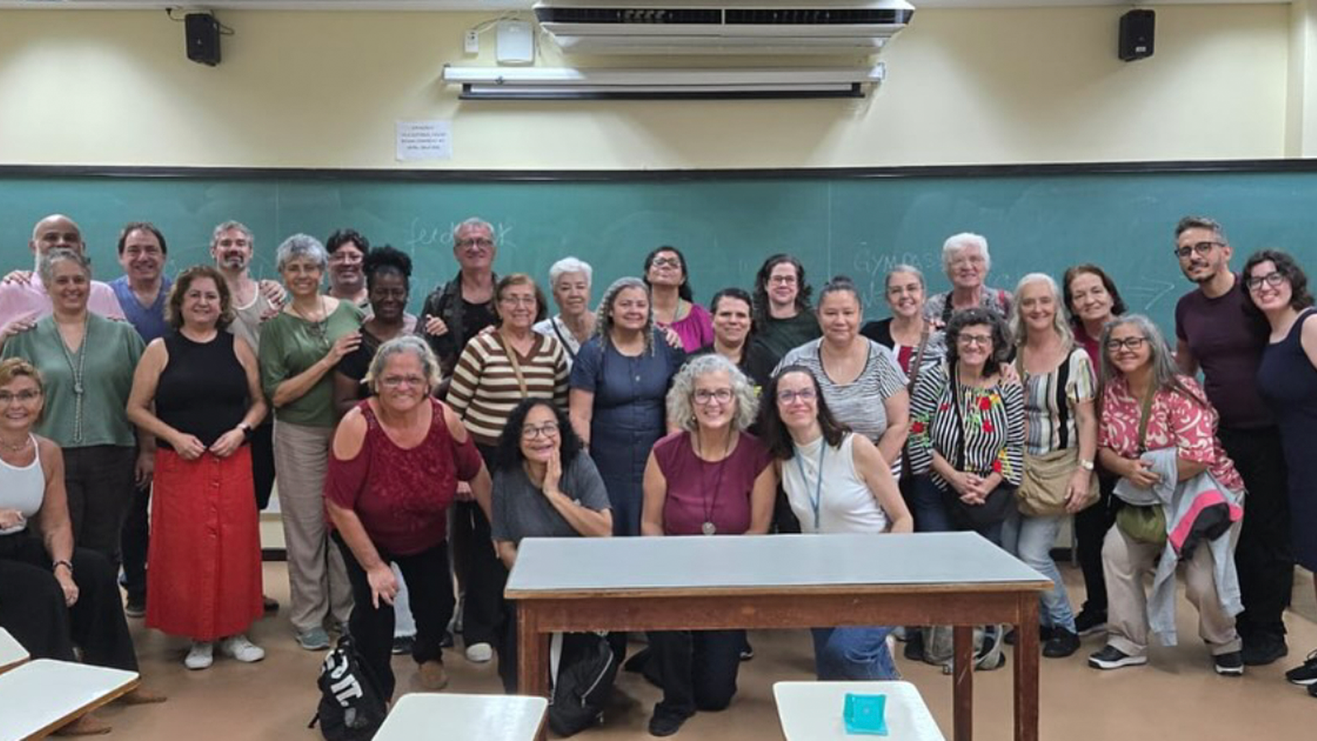 Primeiro encontro realizado pelo Projeto LiSCo 60+ na FFLCH, no dia 5 de novembro – Foto: Reprodução/Instagram/Lisco-USP