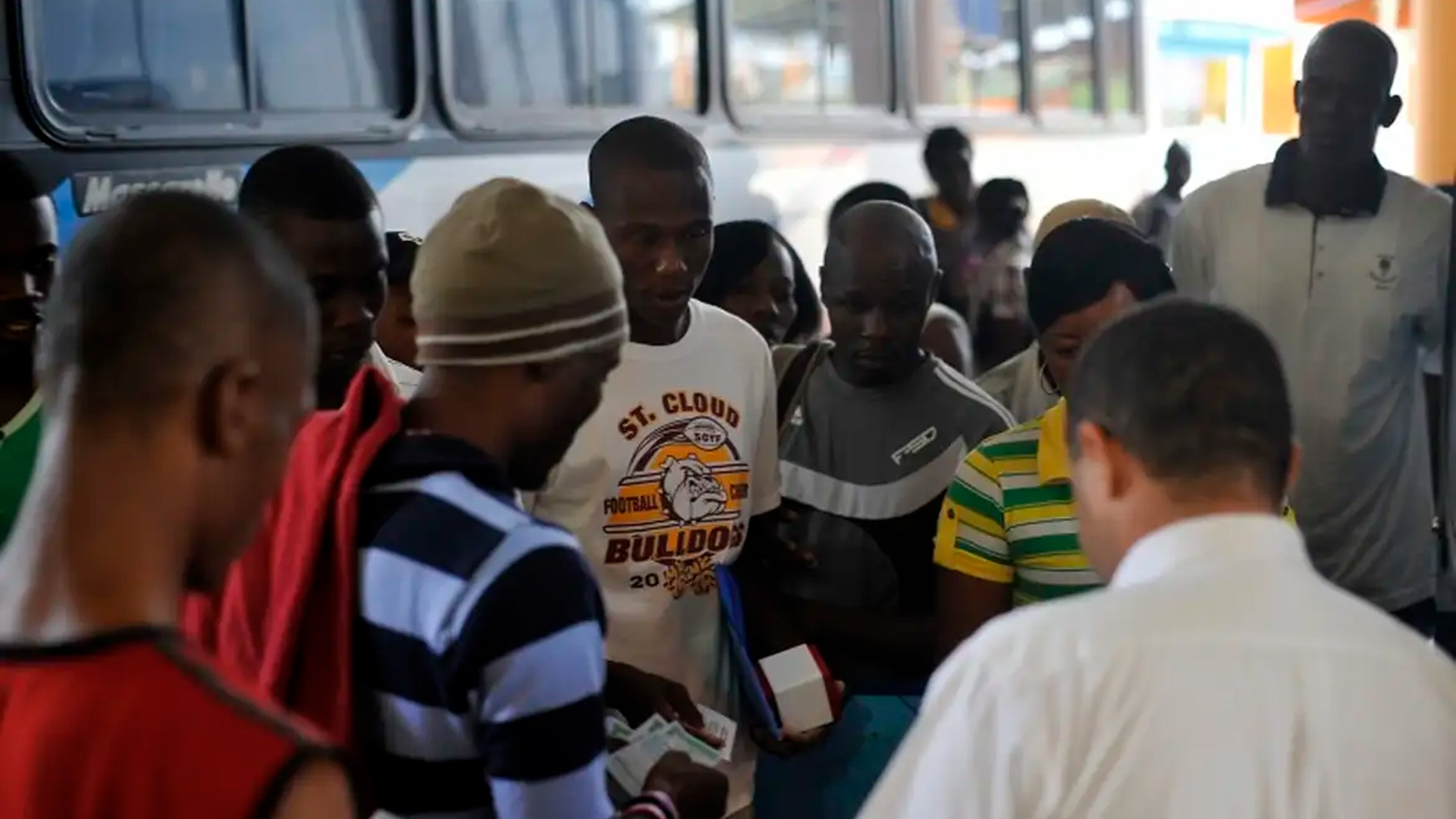 Governo brasileiro concede visto humanitário para haitianos