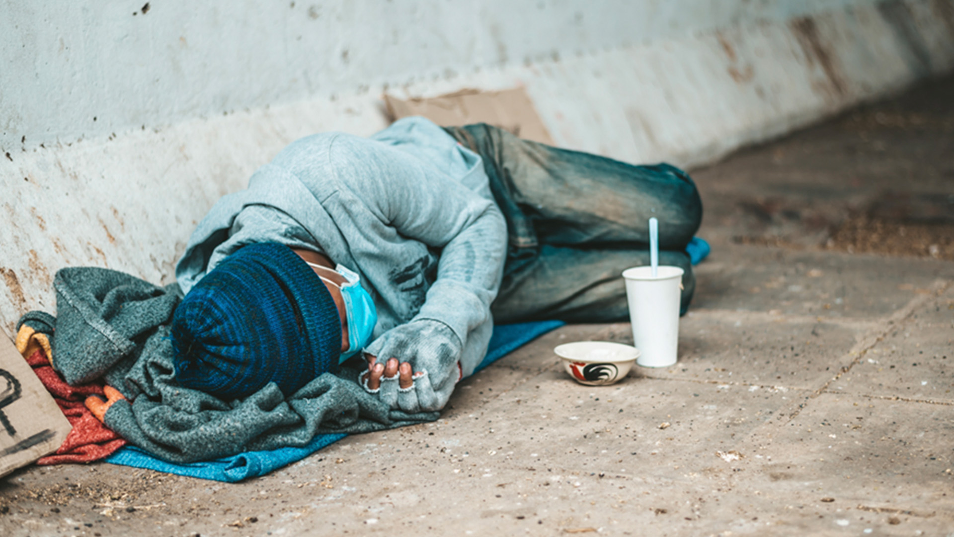 A relação da sociedade com populações vulneráveis deve ser levada em consideração – Foto: jcomp/Magnific